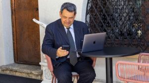 Automatizare Logistică Wolfbau Group pentru Industrie Curată